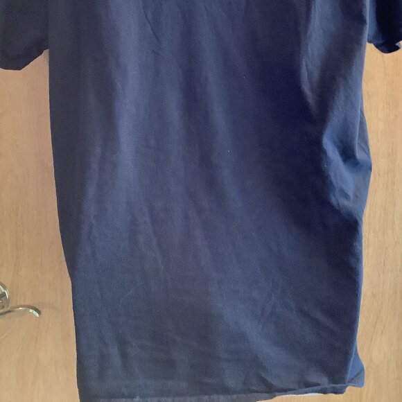 EUC Marvel Graphic T-Shirt Size: Large - Picture 5 of 8